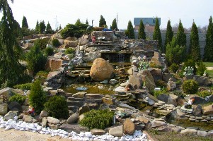 Штучні водойми, водоспади, фонтани